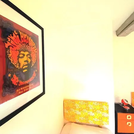 La Maison Pop-70's-spot Nature-b&b 펜션 Sarrant
