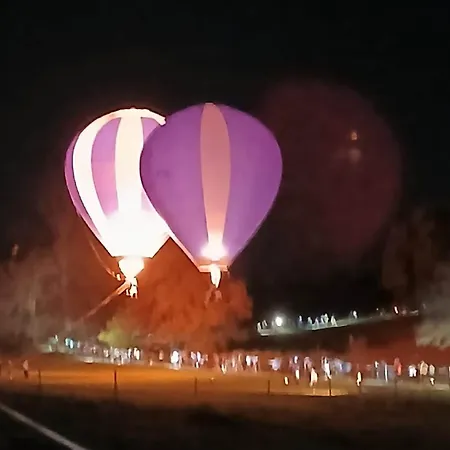 La Maison Pop-70's-spot Nature-b&b * Sarrant