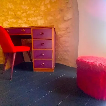 La Maison Pop-70's-spot Nature-b&b Sarrant