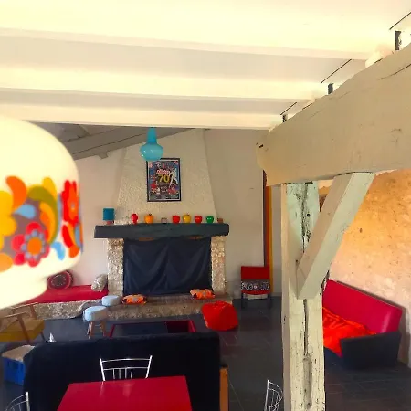 La Maison Pop-70's-spot Nature-b&b * Sarrant