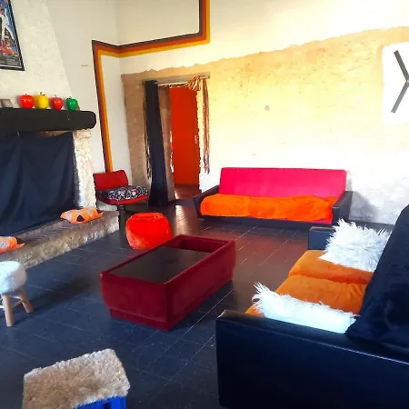 펜션 La Maison Pop-70's-spot Nature-b&b Sarrant