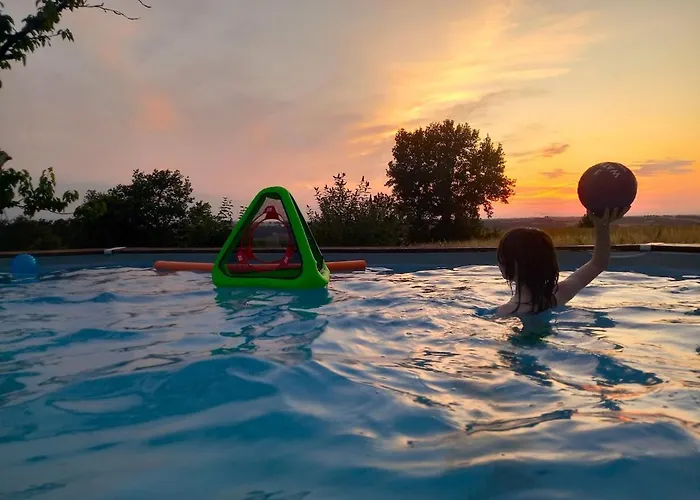 La Maison Pop-70's-spot Nature-b&b * Sarrant