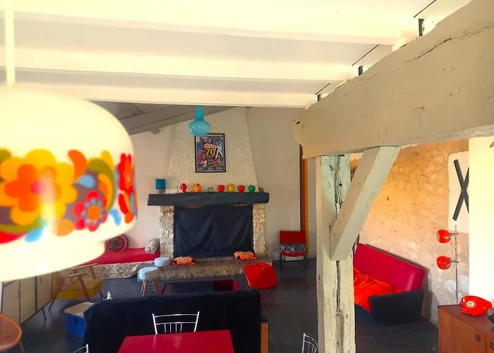 La Maison Pop-70's-spot Nature-b&b * Sarrant