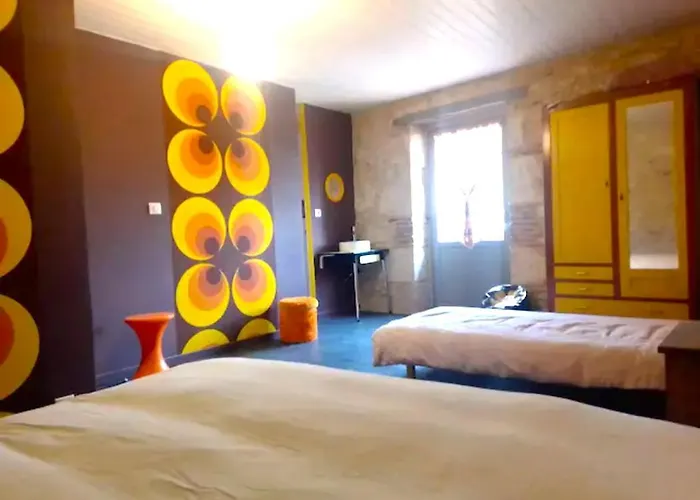 La Maison Pop-70's-spot Nature-b&b Hébergement de vacances Sarrant